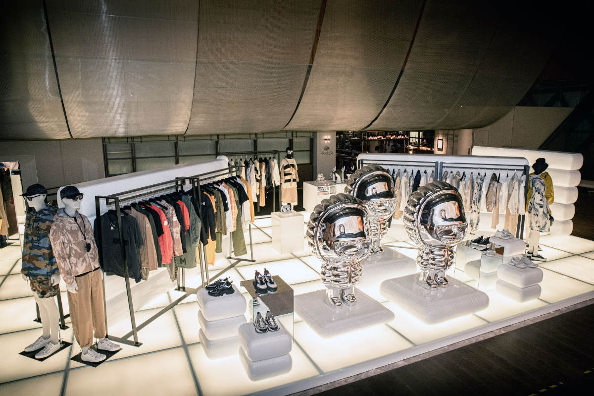 See the fabulous new Monclair pop-up store in Beijing, in China.