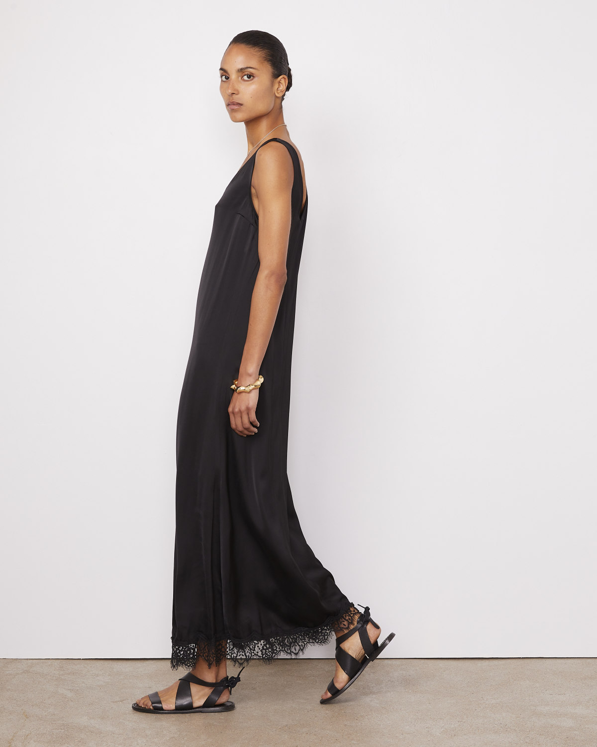 Officine Générale Presents Its New Resort 2026 Collection