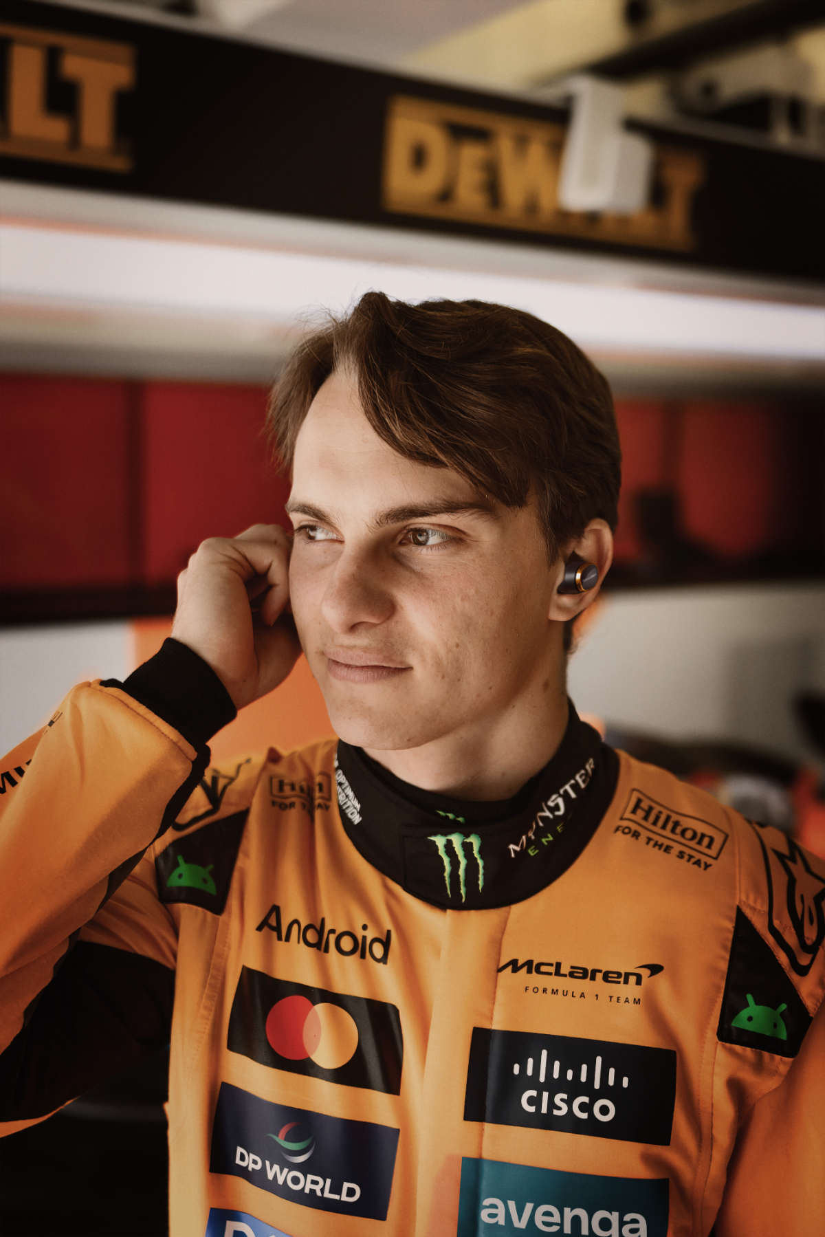 Bowers & Wilkins Release The Pi8 McLaren Edition Earbuds