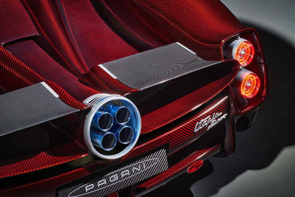 Pagani Automobili Unveils The Utopia Roadster