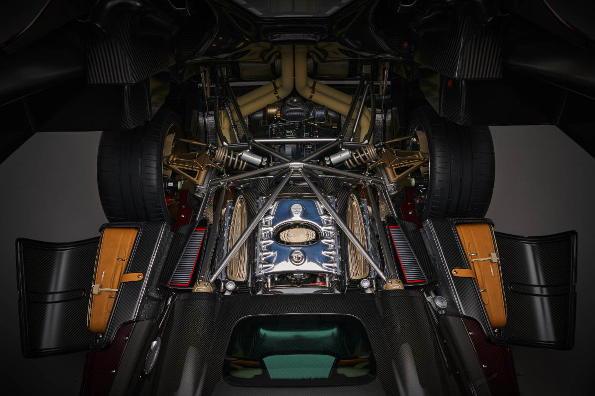 Pagani Automobili Unveils The Utopia Roadster