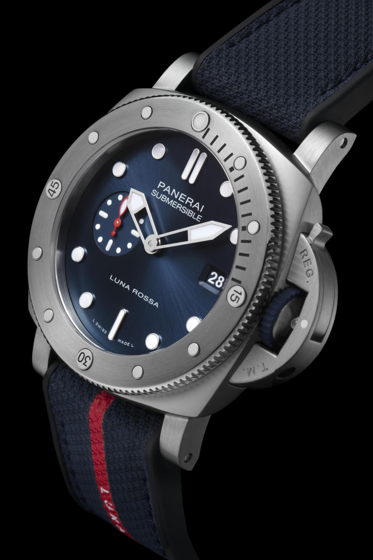 Panerai Resumes Its Role As The Official Sponsor Of The Luna Rossa Prada Pirelli Team