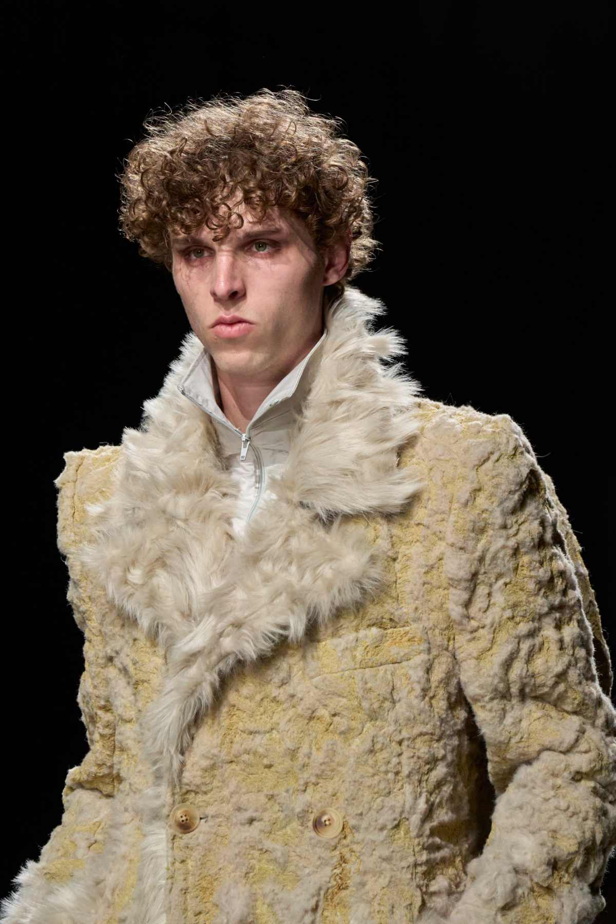 Silenzio Bianco: Polimoda Best Collection 2025