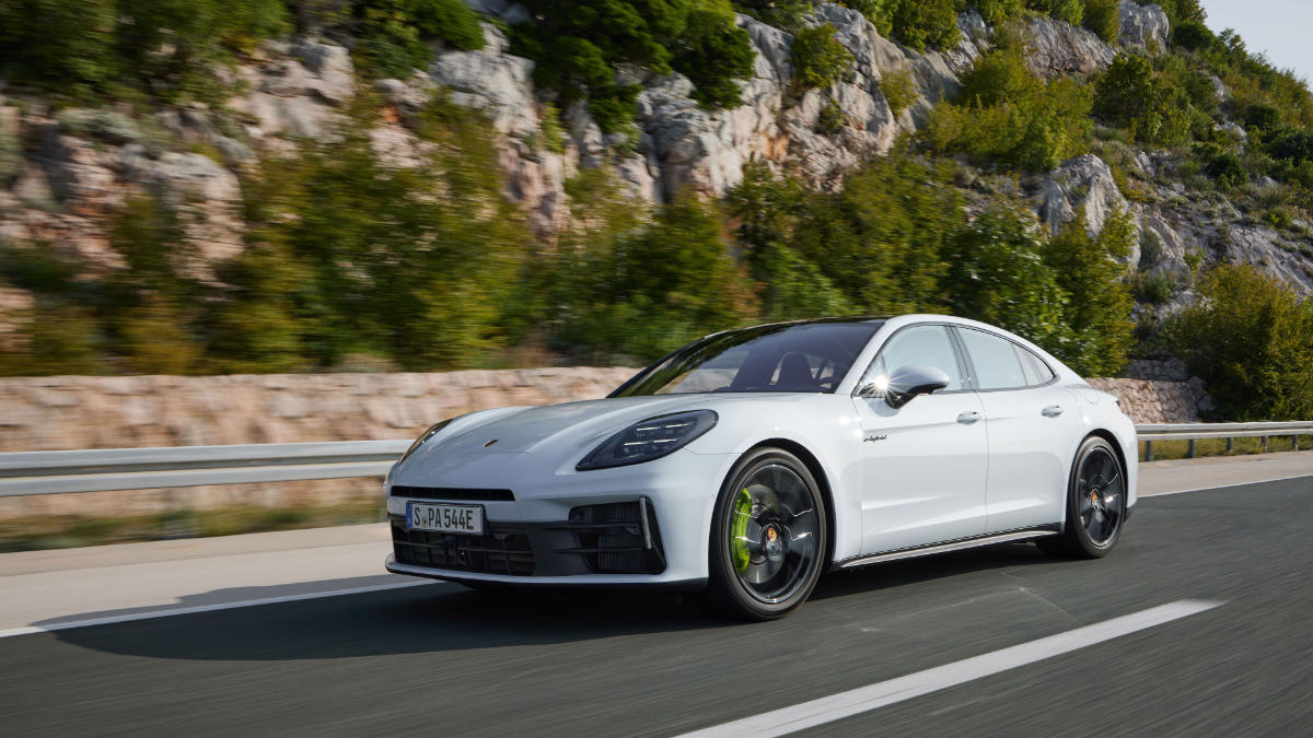 Porsche Presents New E-hybrid Variants Of The Panamera