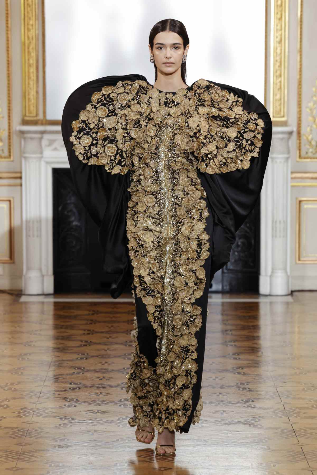 Rahul Mishra Presents Its New Couture Fall 2022 Collection: Tree Of ...