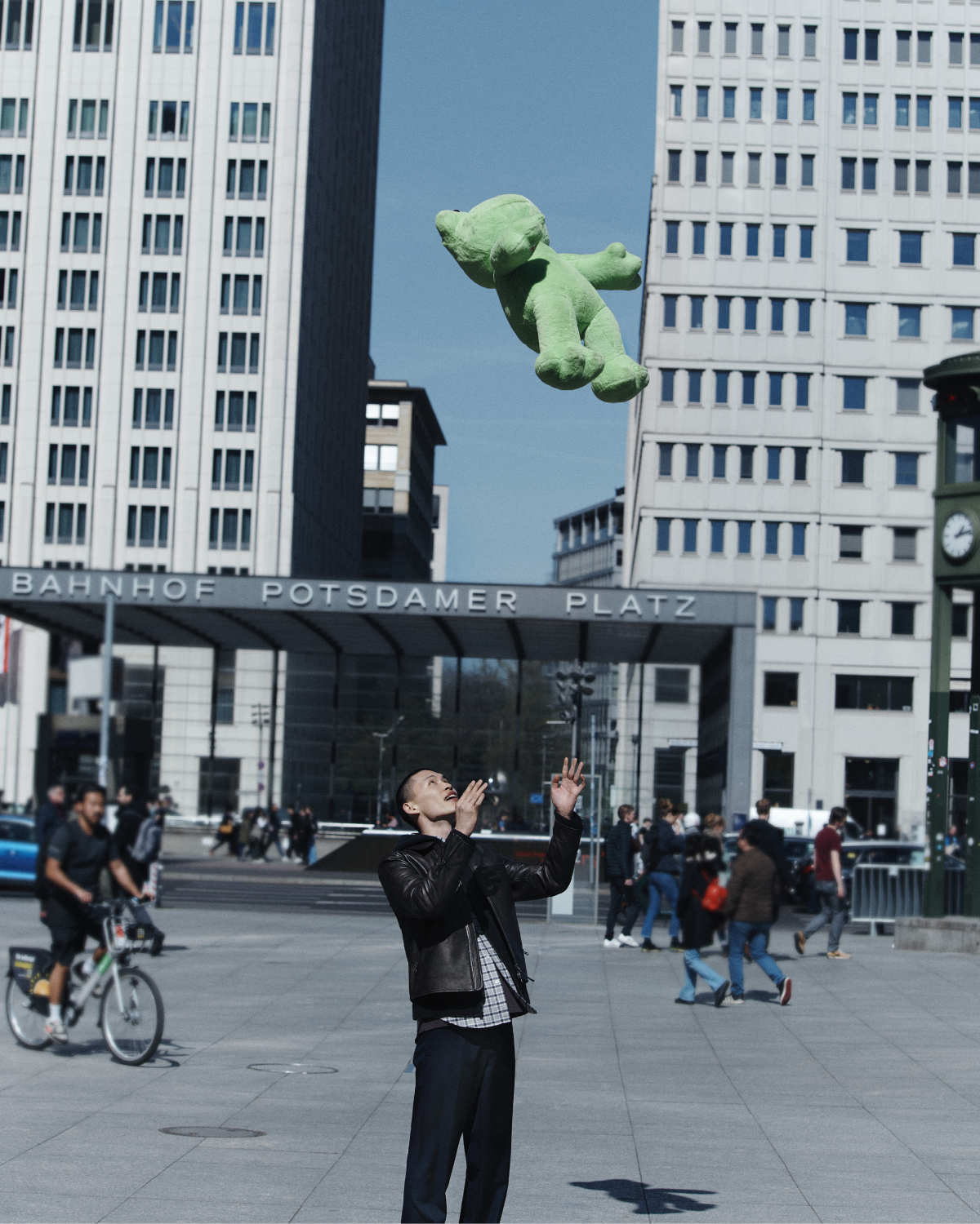 WHERE THE LIGHTS MEET: Samsøe Samsøe's Autumn Winter 2025 Collection Captured In Berlin