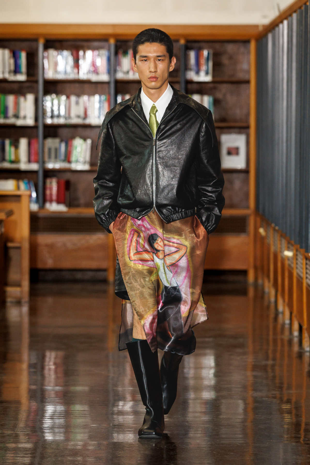 Embodying Reverie: SEAN SUEN's Spring/Summer 2026 Collection - A Journey Through Time And Emotion
