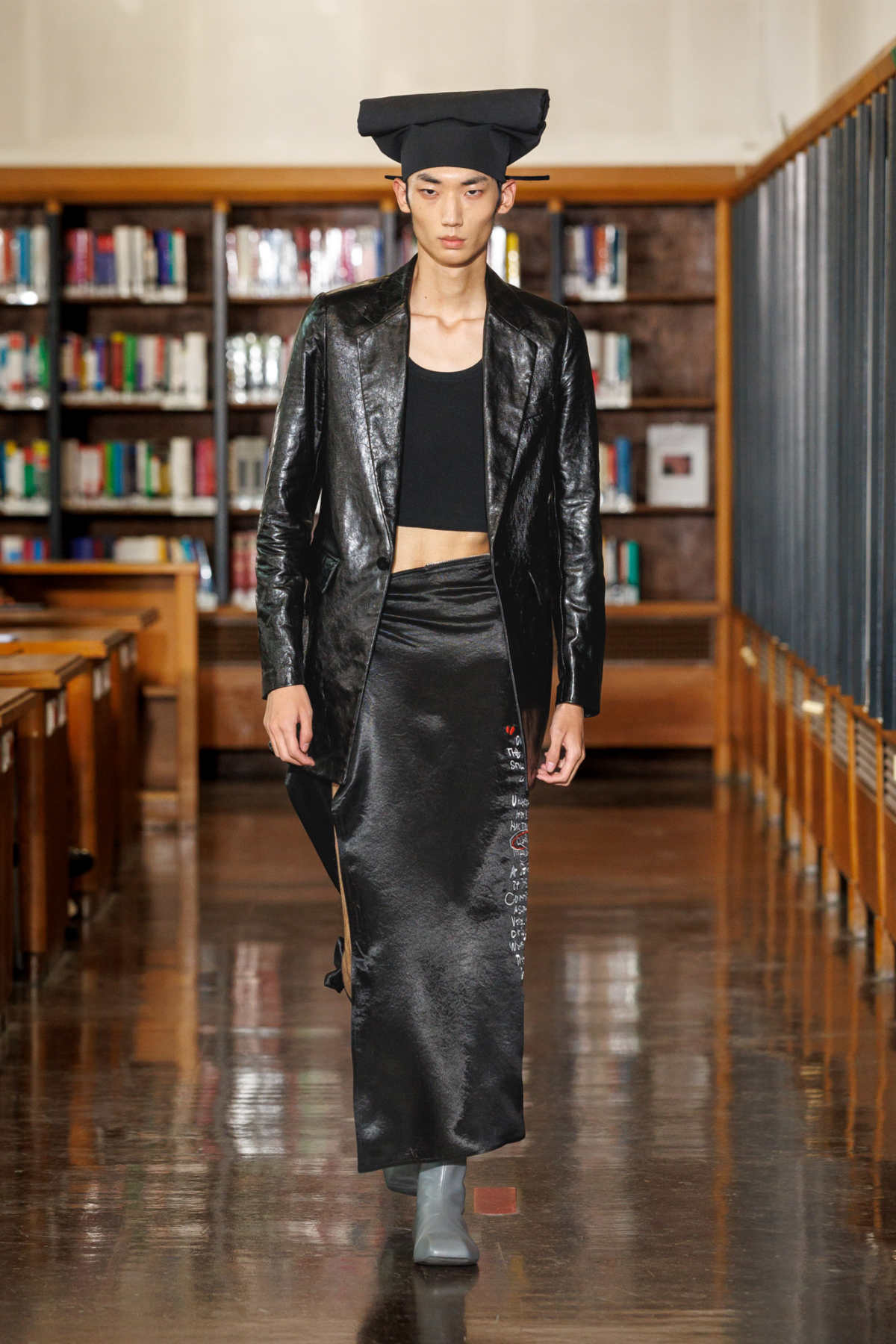 Embodying Reverie: SEAN SUEN's Spring/Summer 2026 Collection - A Journey Through Time And Emotion