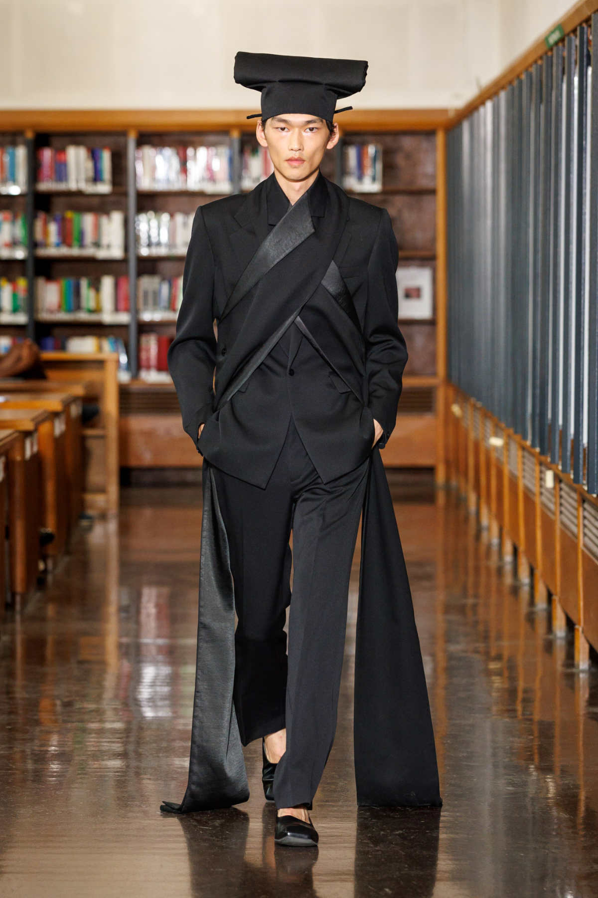 Embodying Reverie: SEAN SUEN's Spring/Summer 2026 Collection - A Journey Through Time And Emotion