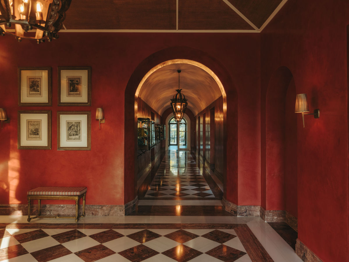 8 Hotels By Great Designers - Living In Legendary Interiors Around The World