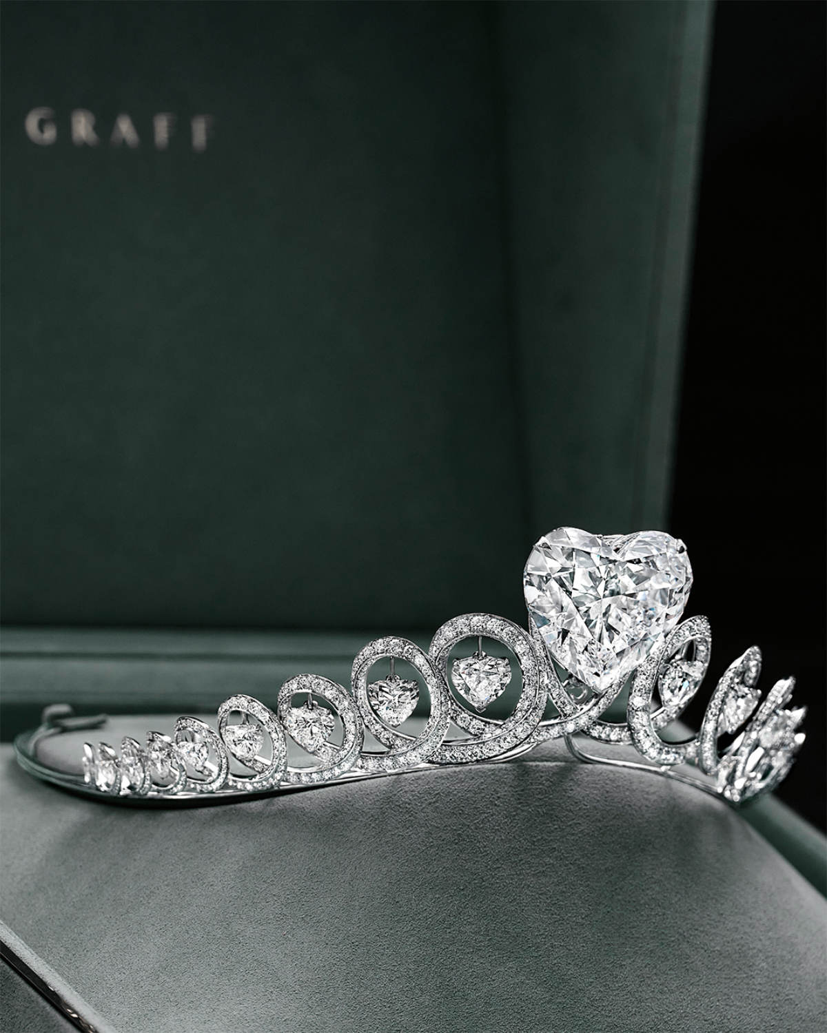 King Of Diamonds: Graff Celebrated 65 Years With Infinity Tiara