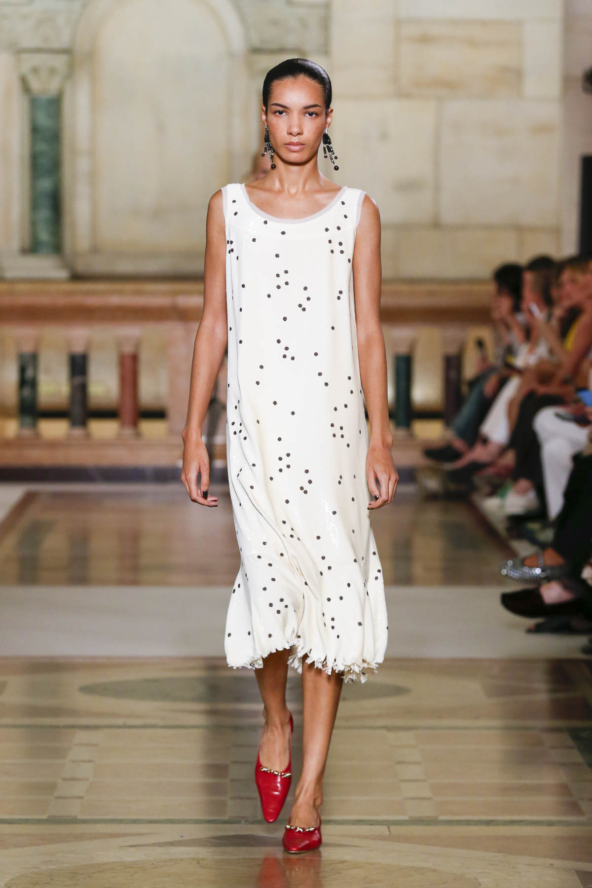 Tory Burch Spring/Summer 2026: Elegance Perfected