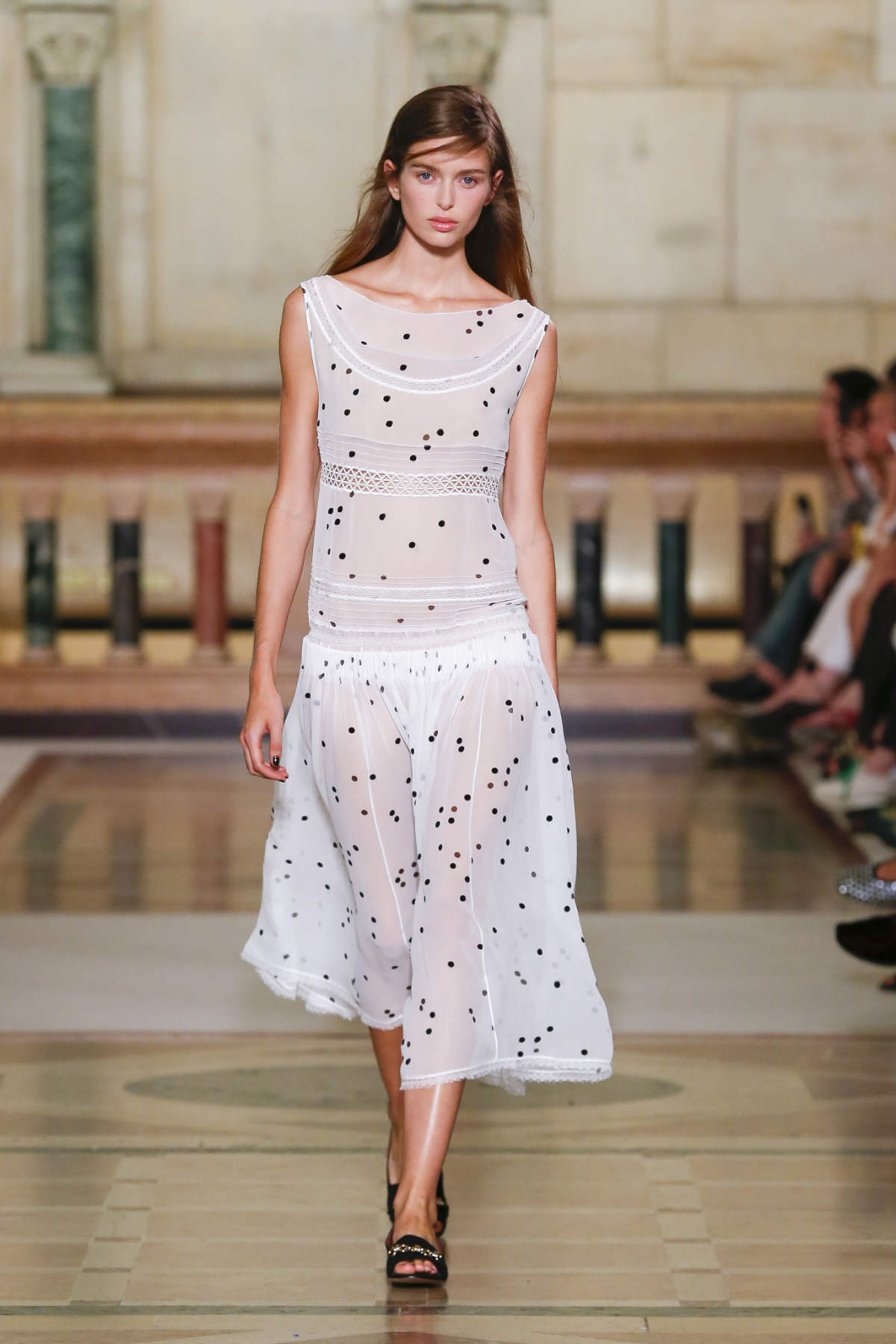 Tory Burch Spring/Summer 2026: Elegance Perfected