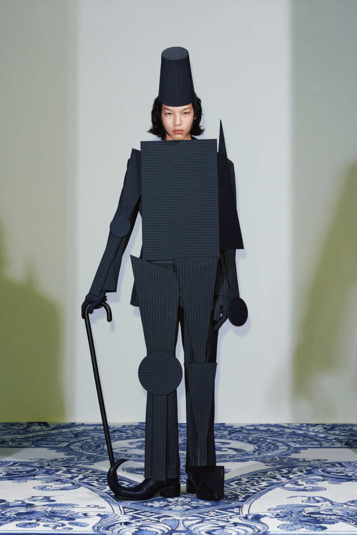 Xander Zhou Pro Presents His New SS25 High-Tech Couture Collection: Anachronotale