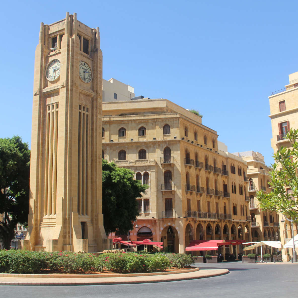 Stores in Beirut Luxferity