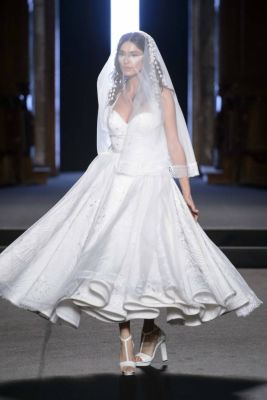“Ava” Wedding Dress
