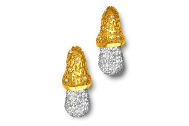 Yellow Gold Acorn Stud Earrings With Diamonds