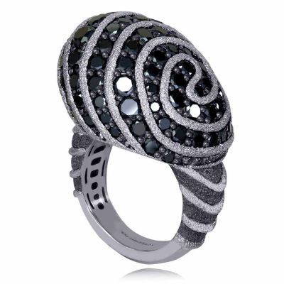 Gold Fine Lace Ring With Black Diamonds