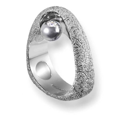 White Gold Modern Art Ring With Diamond