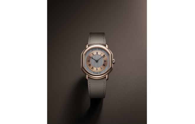 Daniel Roth Presents Its New Extra Plat Rose Gold Watch