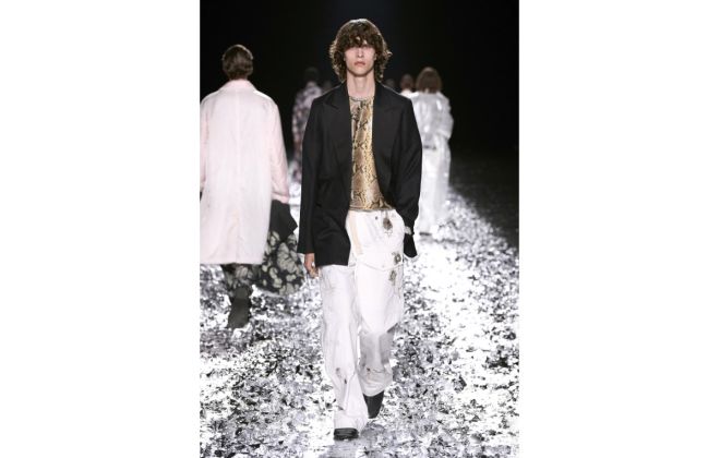 Dries Van Noten Presents Its New Spring Summer 2025 Men’s Collection