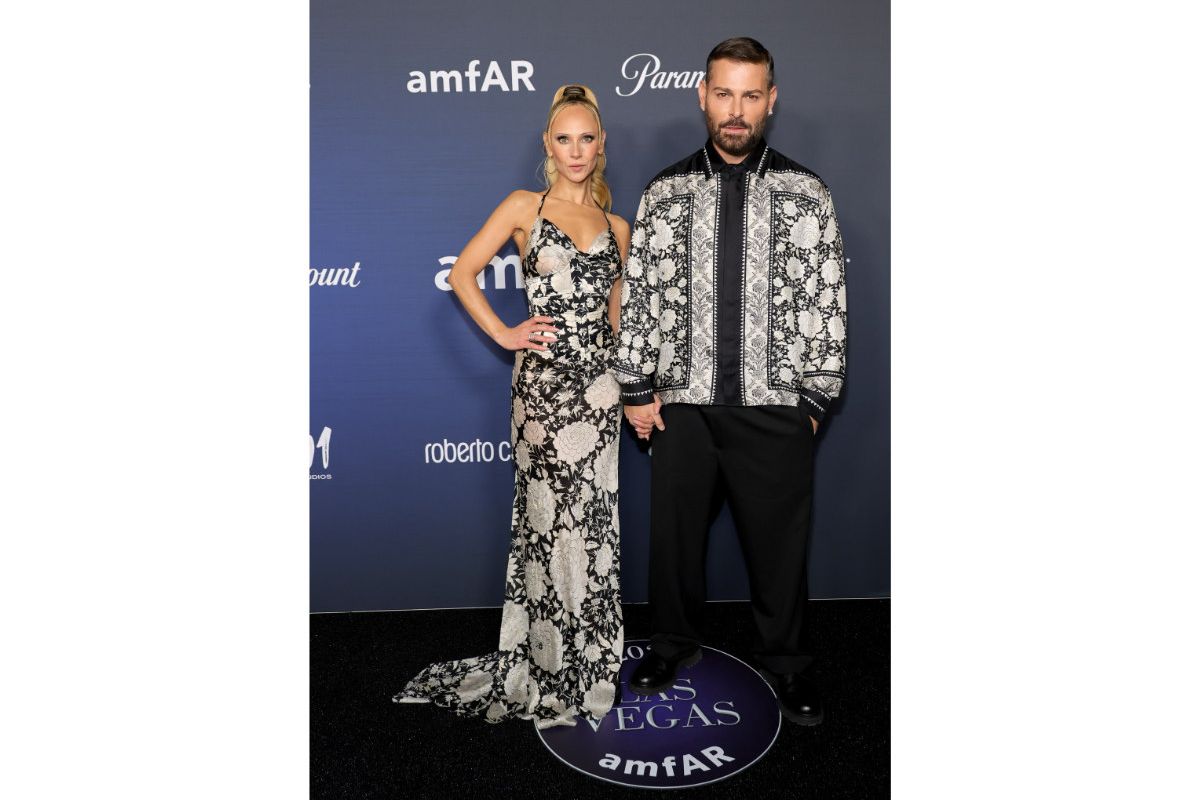 Juno Temple And Fausto Puglisi In Roberto Cavalli At The AmfAR Las Vegas