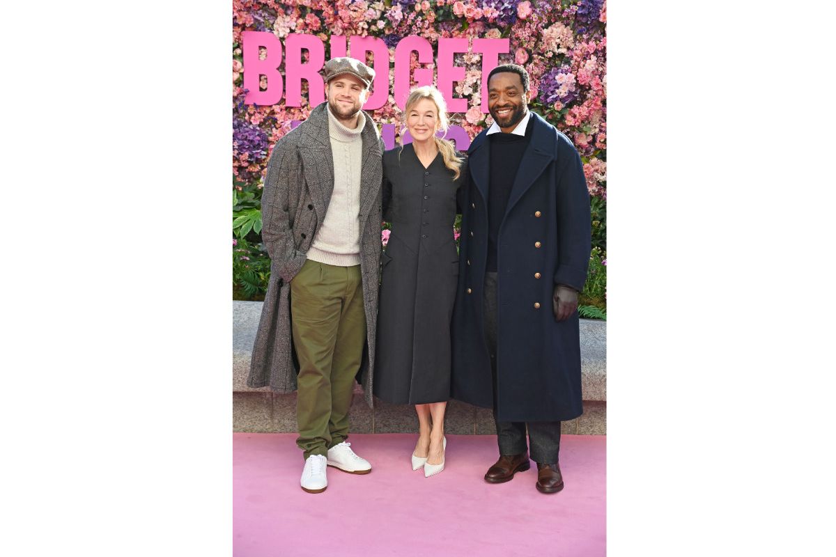 Leo Woodall & Chiwetel Ejiofor Appear In Dunhill At “Bridget Jones” Statue Unveiling