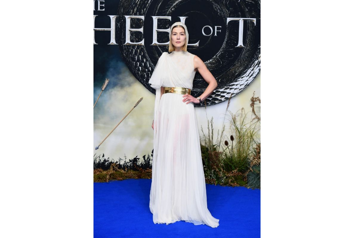 Rosamund Pike In Dior At "The Wheel Of Time" World Premiere