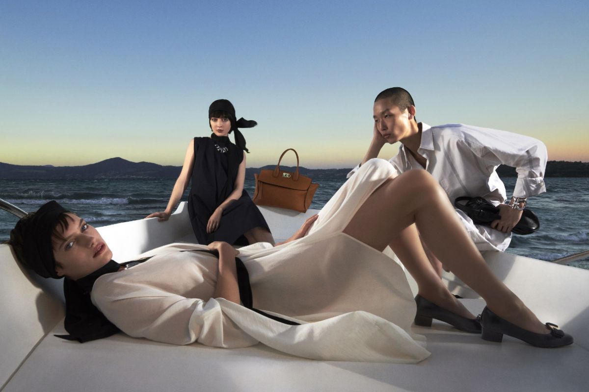 Ferragamo ADV Campaign for Spring-Summer 2022 - Hotel Splendid: A summer of beauty and opportunities