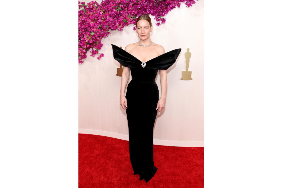 Sandra Huller In Custom Schiaparelli Haute Couture At The 96th Academy Awards Ceremony