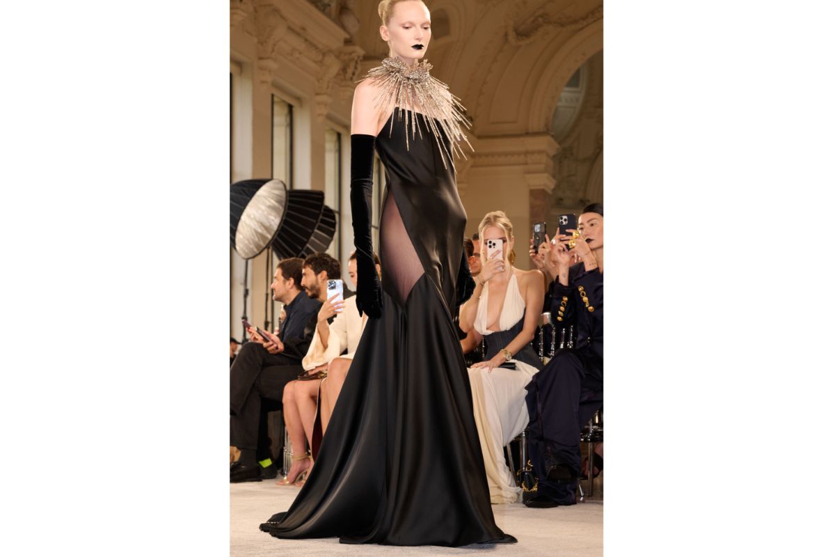 Schiaparelli Presents Its New Haute Couture Fall Winter 2025-26 Collection: Back To The Future