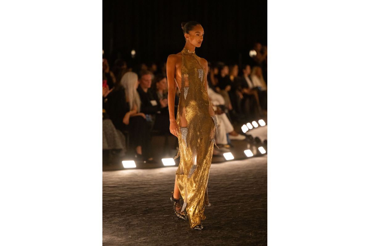 Schiaparelli Presents Spring/Summer 2026 Ready-to-Wear “Dancer In The Dark”