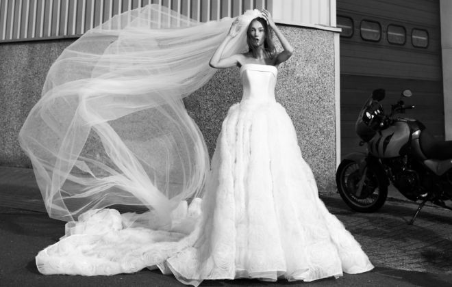 Viktor&Rolf Present Their New Fall/Winter 2024 Mariage Collection