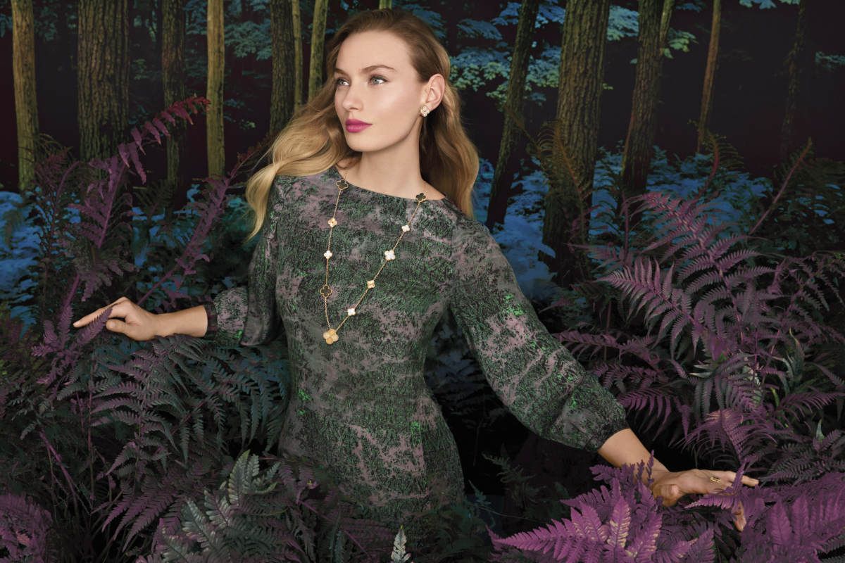Van Cleef & Arpels Launches 2025 Transformable Alhambra Collection