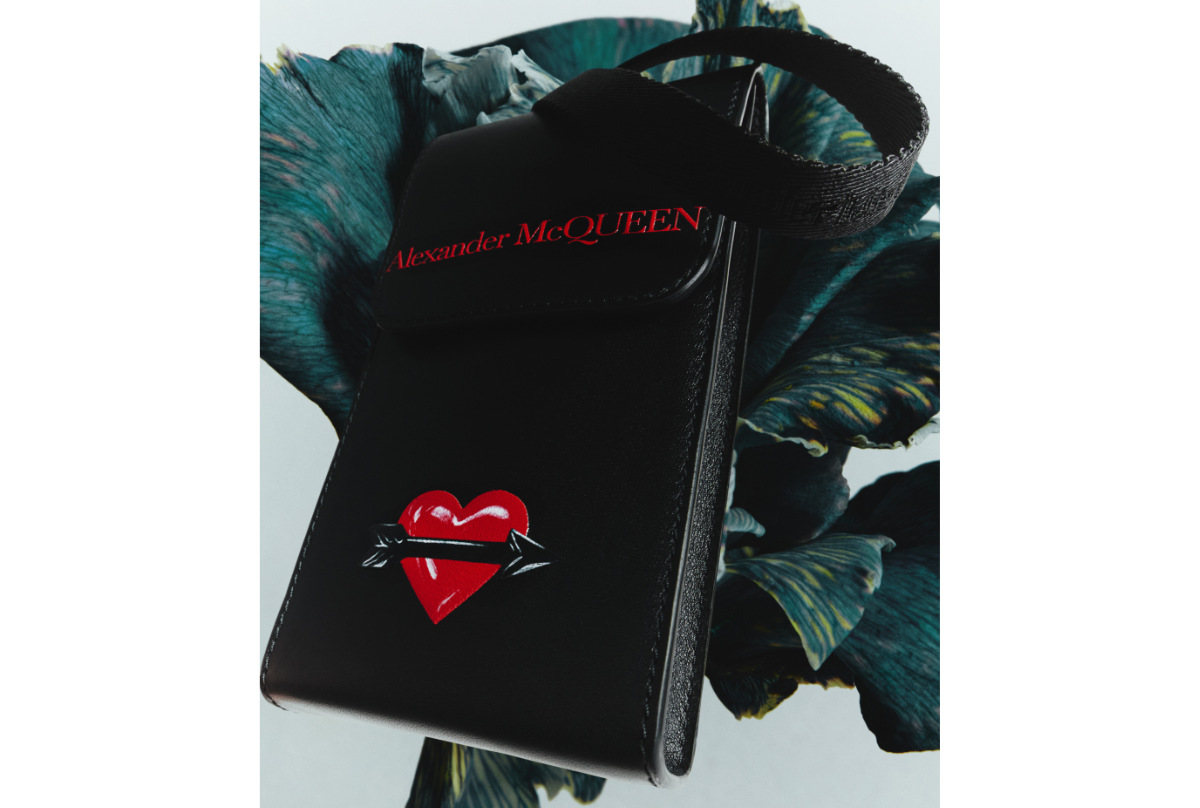 Alexander McQueen: Alexander McQueen launched Special 2021 Alexander McQueen: Alexander McQueen launched Special 2021