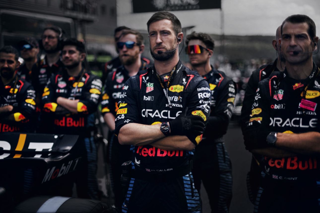 TAG Heuer Connected Calibre E4 45MM x Oracle Red Bull Racing