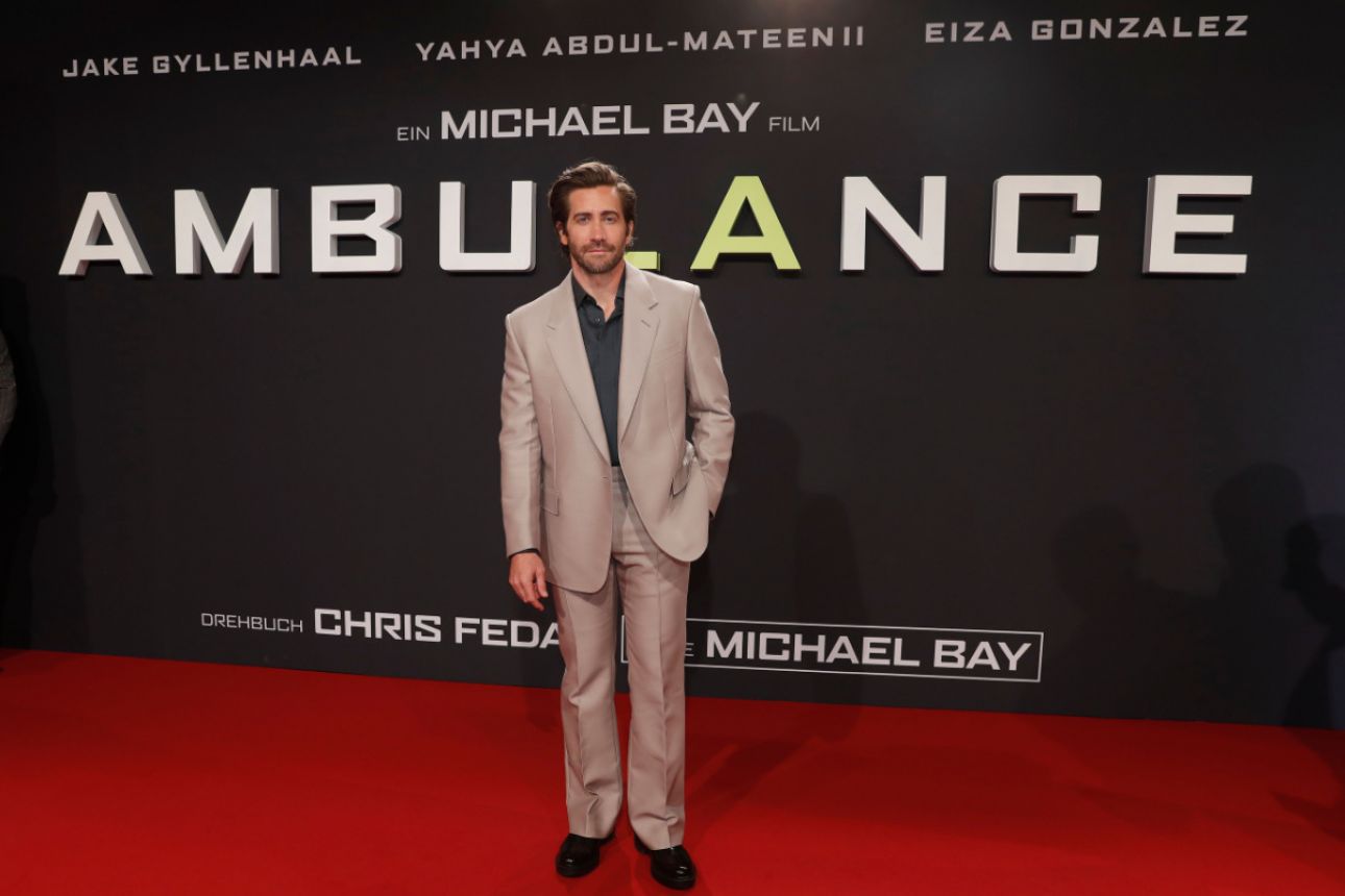 Jake Gyllenhaal Wore dunhill To The "Ambulance" Premiere