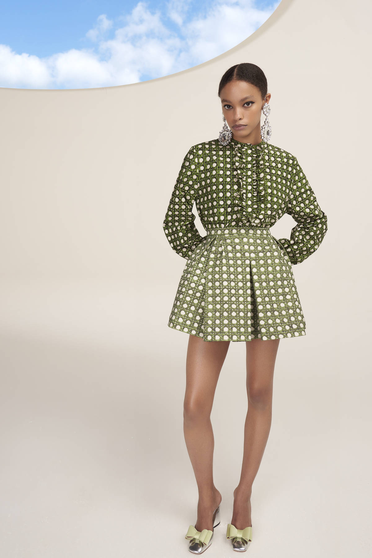 Giambattista Valli Presents Its New Resort 2023 Collection: “En Plein Air”