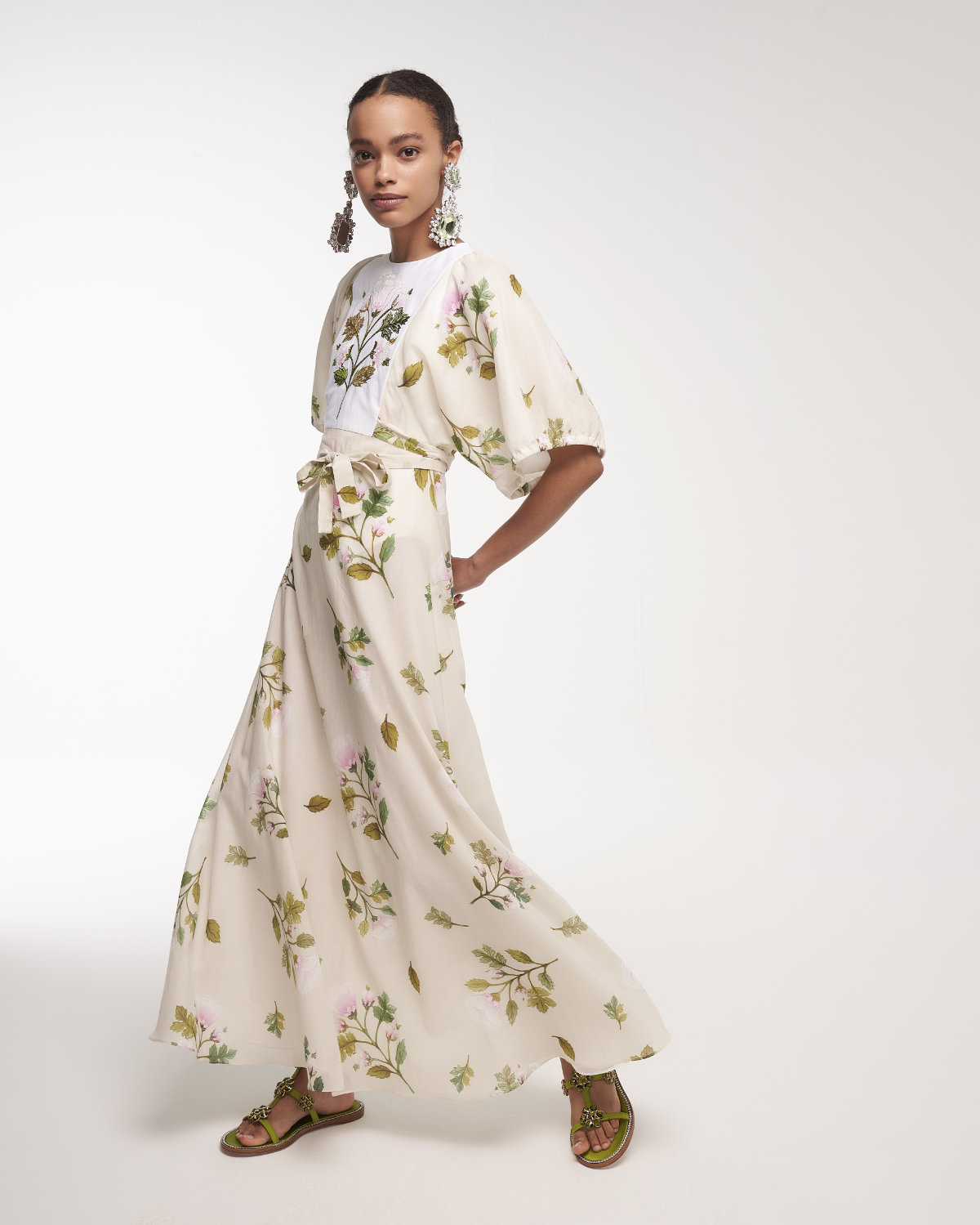 Giambattista Valli Presents Its New Beach Club Capsule Collection: The Valli Beach Club