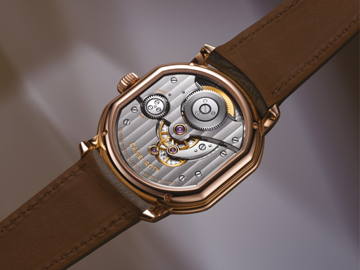 Daniel Roth Unveils Its New Tourbillon Rose Gold