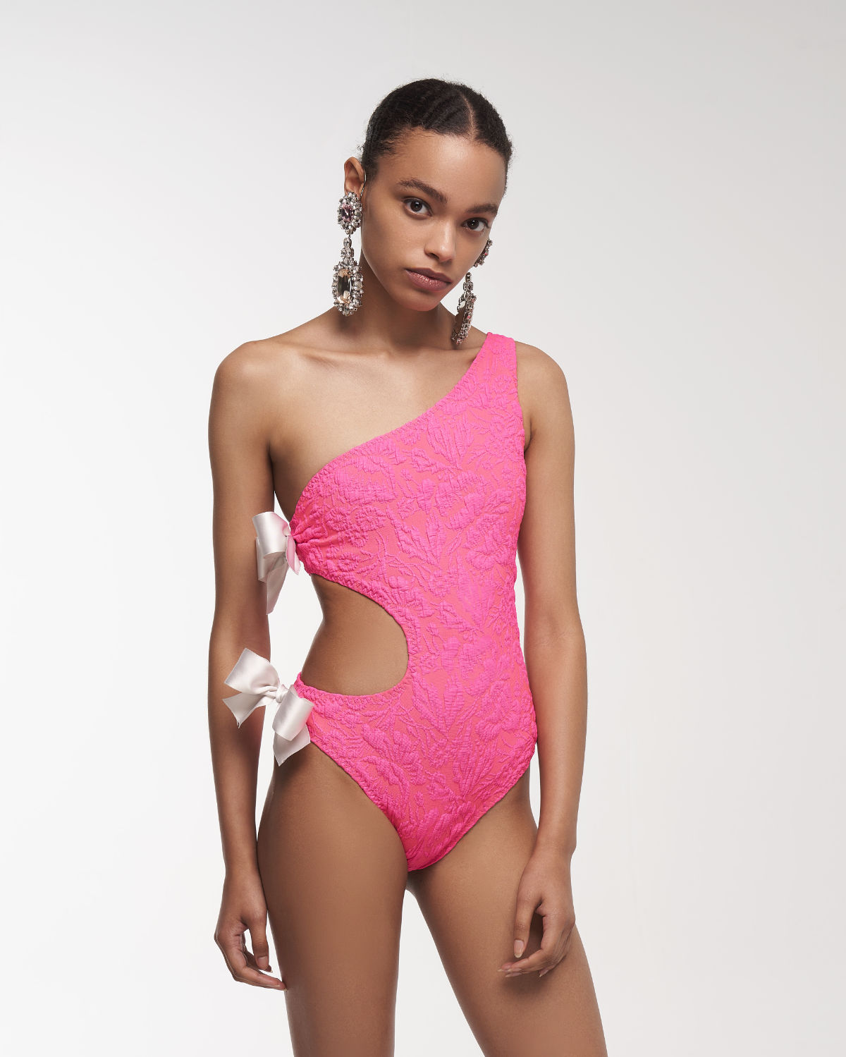 Giambattista Valli Presents Its New Beach Club Capsule Collection: The Valli Beach Club