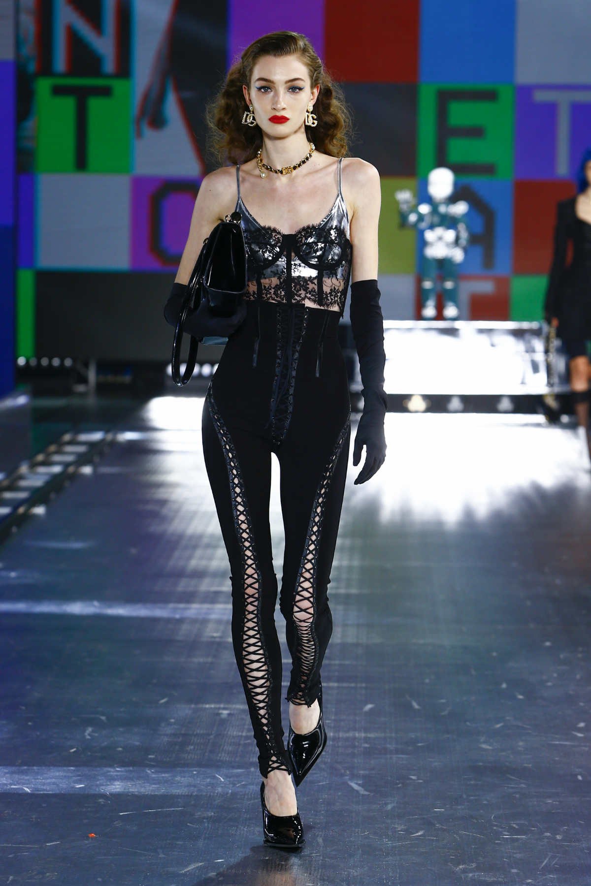 Dolce & Gabbana's Fall-Winter 2021/22 Women’s Fashion Show