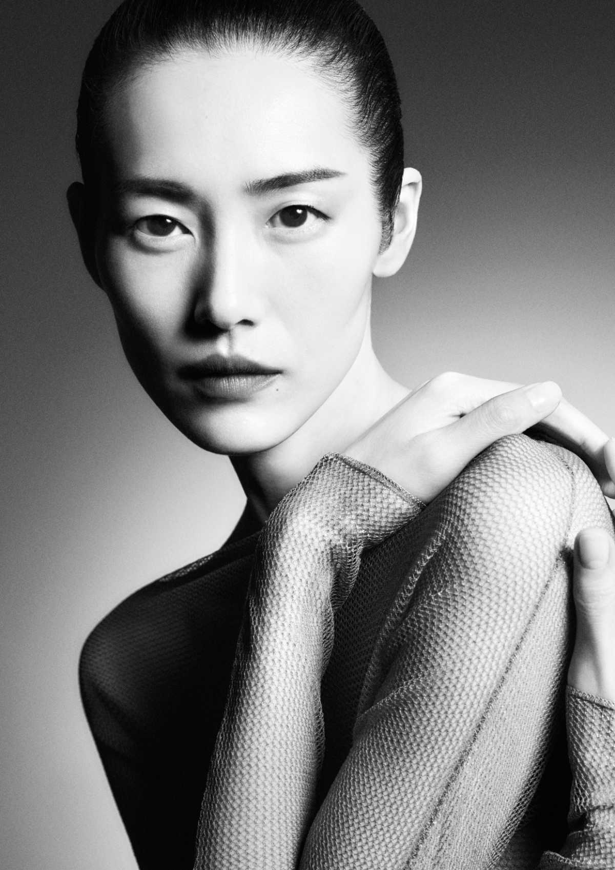 Giorgio Armani Fall/Winter 2025/26 Campaign: Timeless Elegance In Light And Form