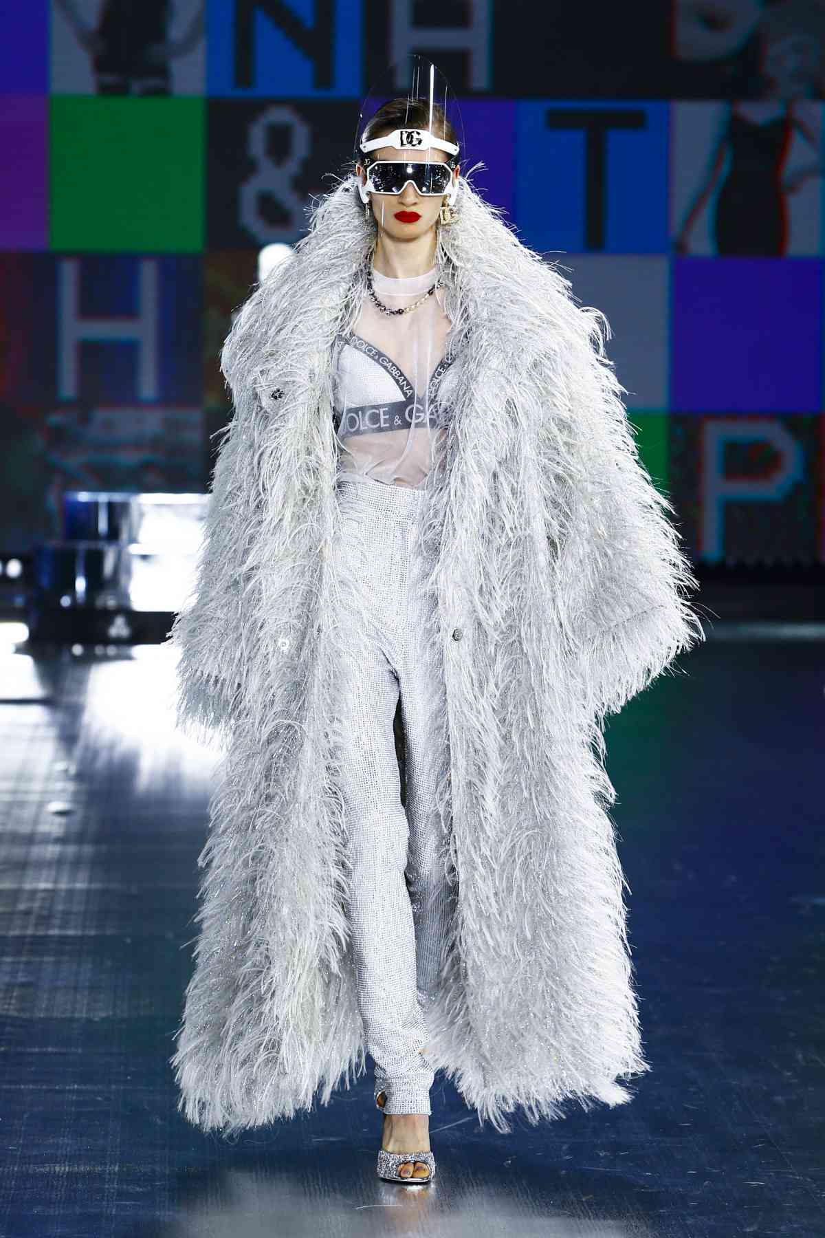 Dolce & Gabbana's Fall-Winter 2021/22 Women’s Fashion Show