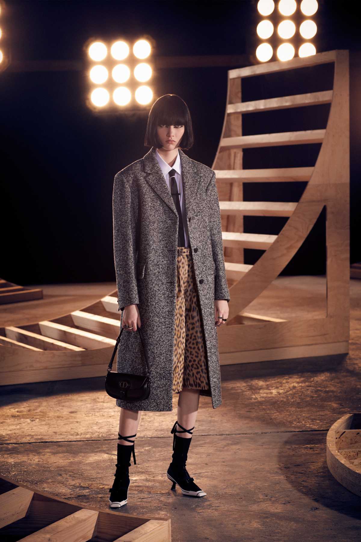 Dior Presents Its New Fall RTW 2022 Women's Collection