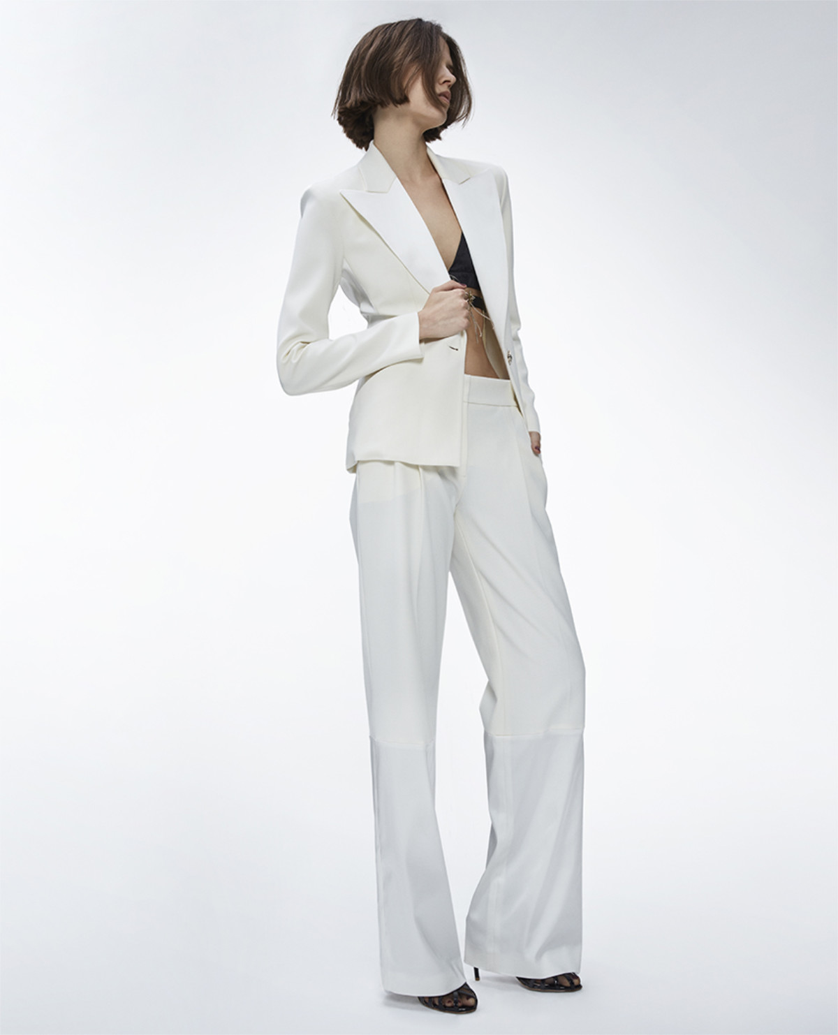 Genny Presents Its New Pre-fall 2023 Collection: Urban Tuxedo