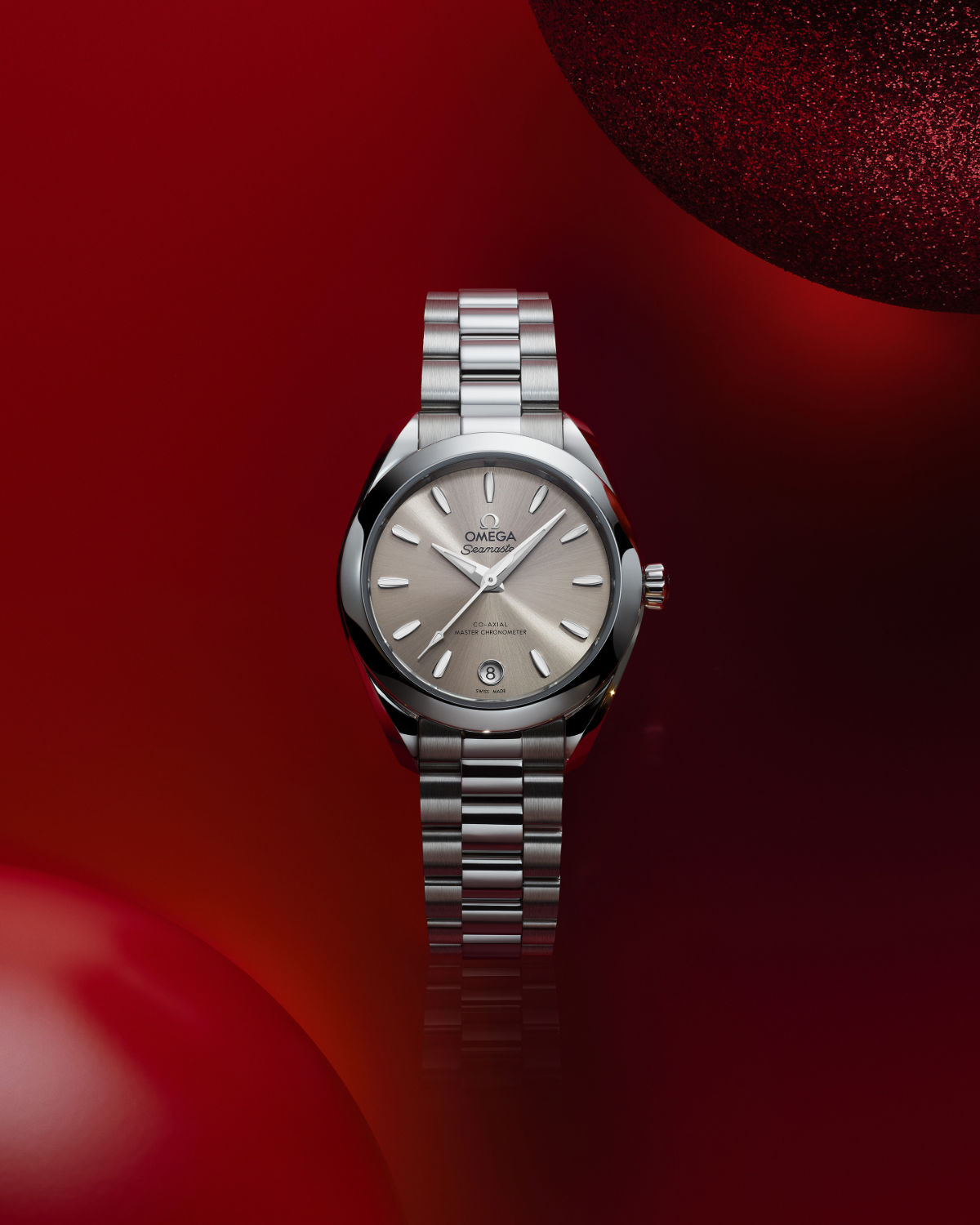 The Ultimate Holiday Gift: OMEGA’s Seamaster Aqua Terra Collection Shines In 2025