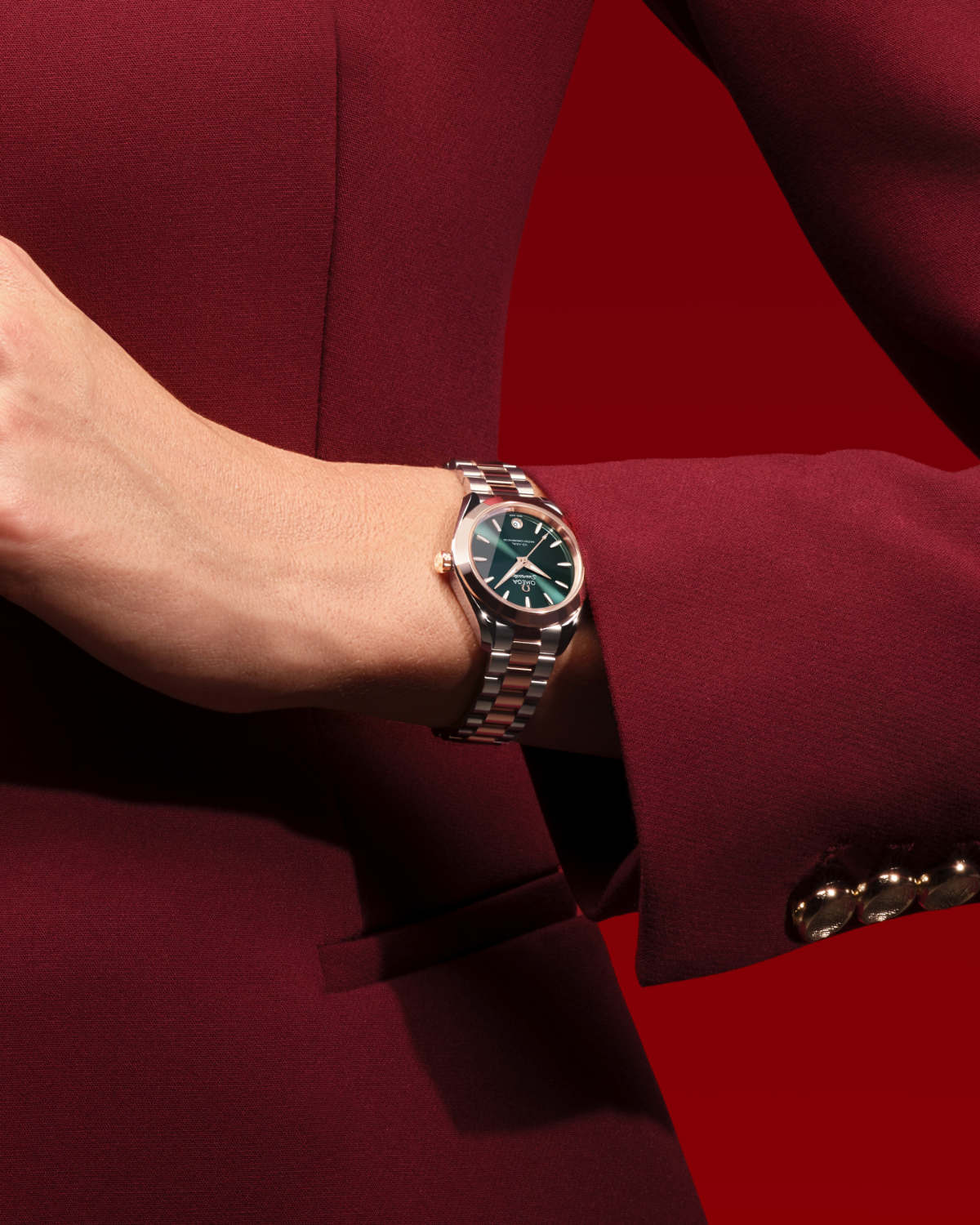 The Ultimate Holiday Gift: OMEGA’s Seamaster Aqua Terra Collection Shines In 2025