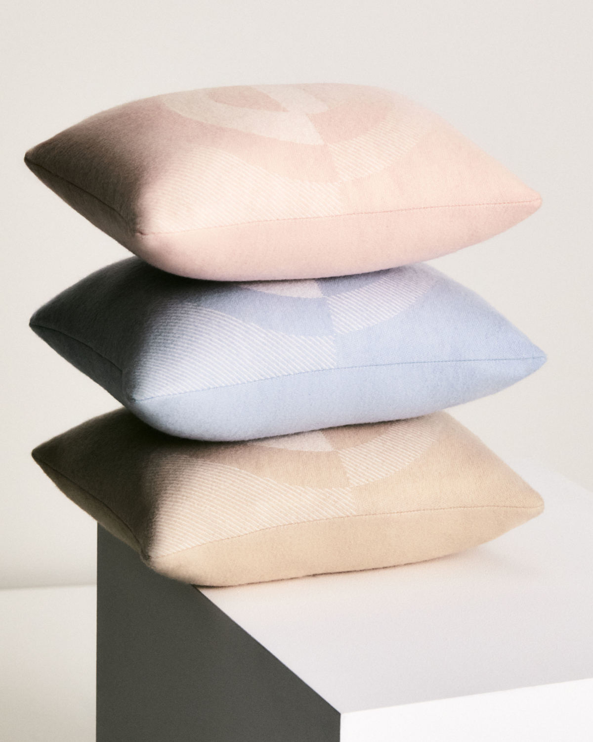 Dior Maison CD Entrelacé Collection - Luxe Interiors & Haute Craftsmanship Revealed