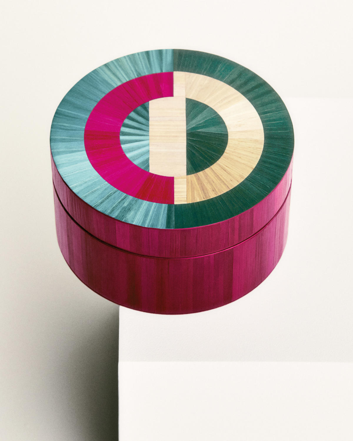 Dior Maison CD Entrelacé Collection - Luxe Interiors & Haute Craftsmanship Revealed